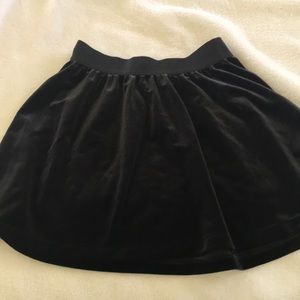Girls Gap black velvet skirt.